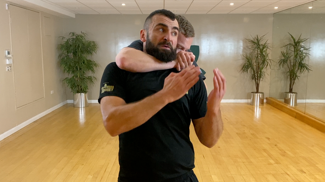 KML Techniques P2: Headlock back- Air choke